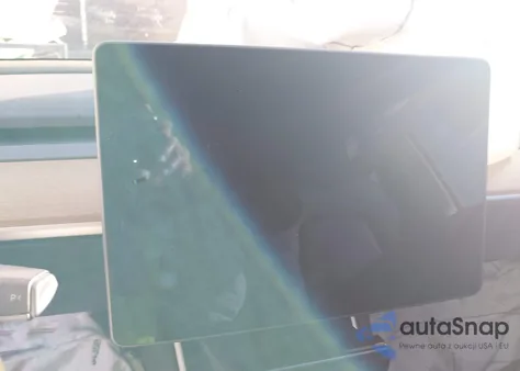 2020 Tesla Model Y Long Range Dual Motor All-Wheel Drive z USA, uszkodzony, nr VIN 5YJYGDEE7LF022478